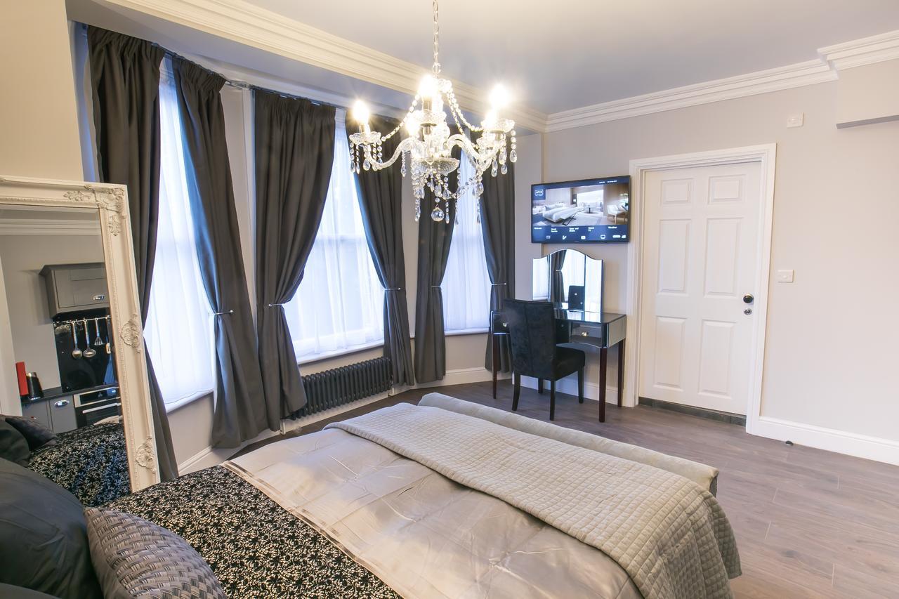 Apartments At Number 10 The Abbey นอร์ริช ภายนอก รูปภาพ