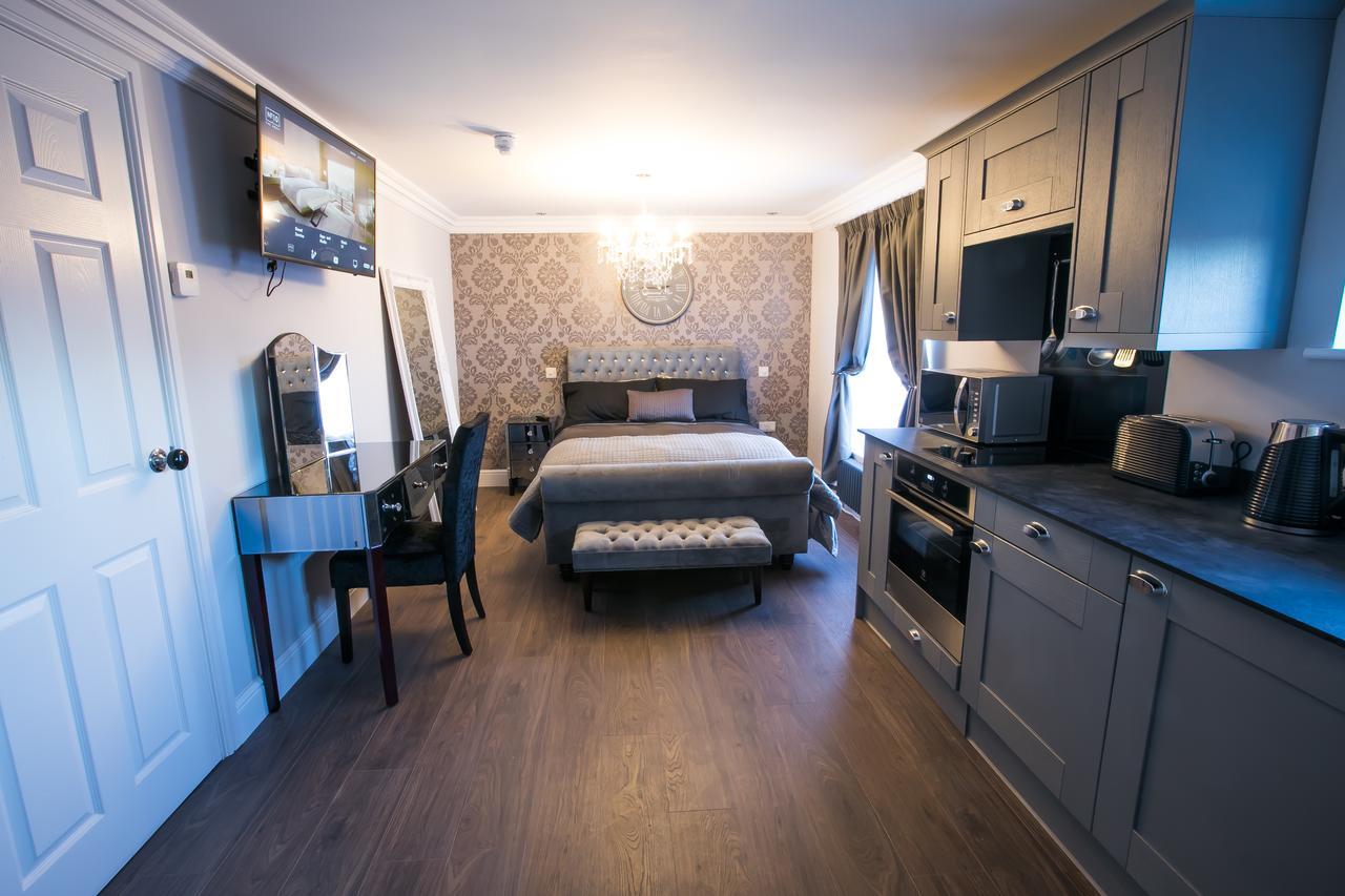 Apartments At Number 10 The Abbey นอร์ริช ภายนอก รูปภาพ